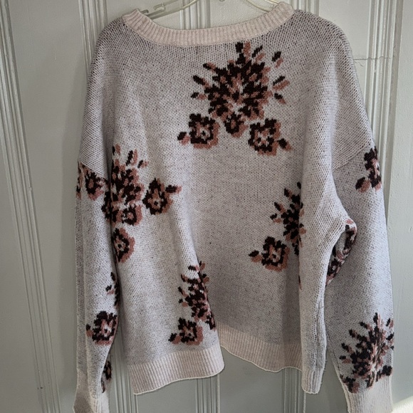 Creamy Pink Knox Rose Sweater with Brown and Pink Floral Pattern Size XXL - Picture 5 of 8